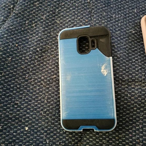 Phone cases - Picture 4 of 4